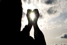 字母哥利拉德合砍63分 公鹿力挫黄蜂取四连胜.